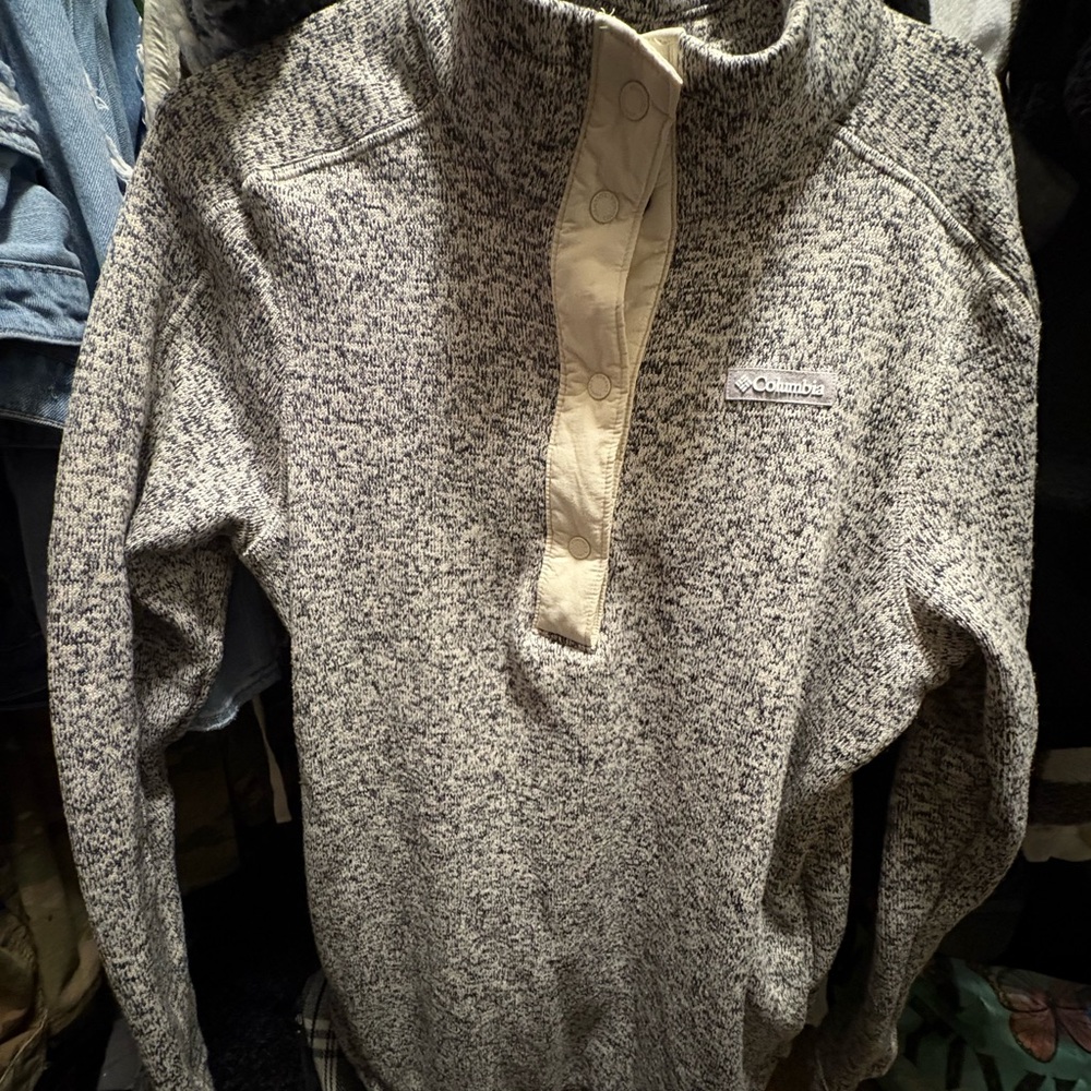Columbia Gray Pullover Sweater